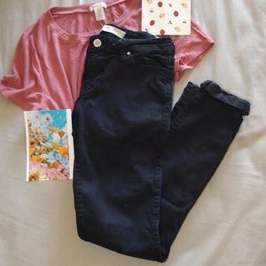 Zara:z1975 denim;zara basic dept
-mid rise
-skinny/stretchy
-use fair 
-size:02'